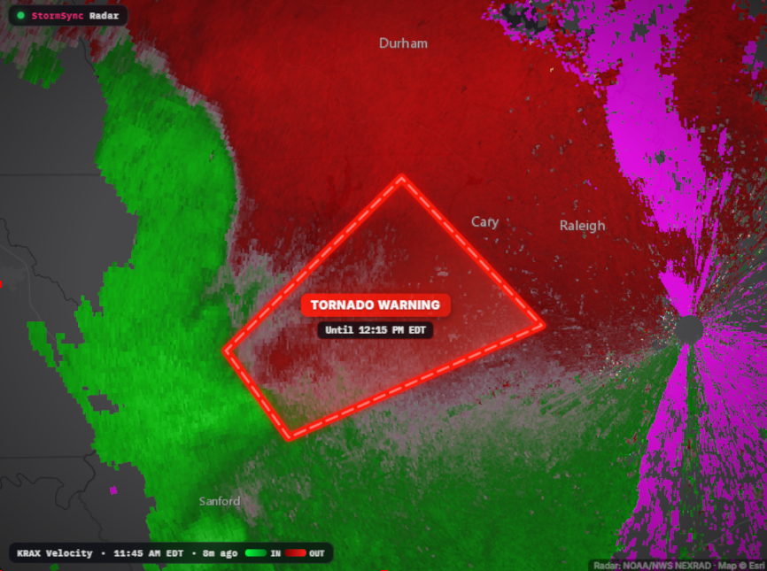 Map stream element showing velocity that zooms automatically to new alerts